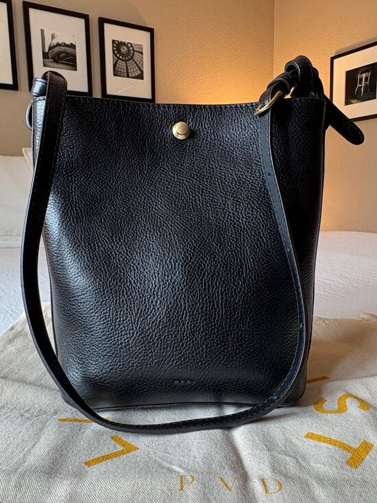 Lindquist Handbags - Lindquist Little Lee in Black Leather